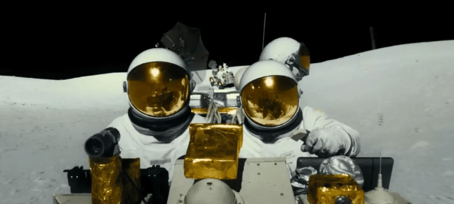 《星际探索》中金色的太空装备 《星际探索》中金色的太空装备