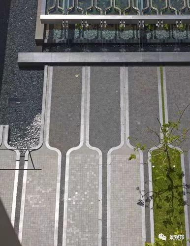 就一个停车位,人家都绞尽脑汁做创意