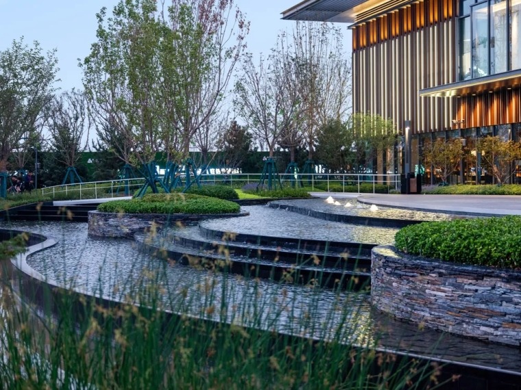 天津雅居乐滨河雅郡示范区景观实景图4 天津雅居乐滨河雅郡示范区景观实景图4