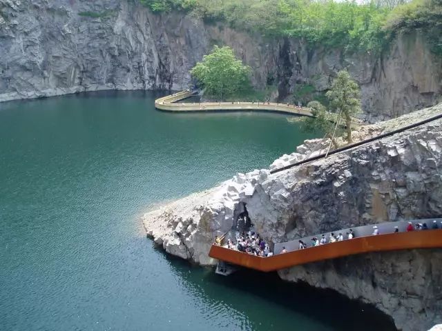 废弃矿坑改造,换来一片最美公园_33 废弃矿坑改造,换来一片最美公园_33