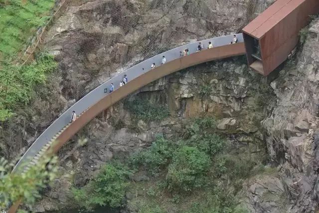 废弃矿坑改造,换来一片最美公园_36 废弃矿坑改造,换来一片最美公园_36