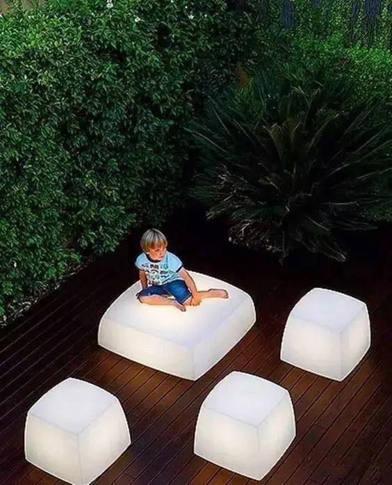 形态各异的景观灯,简直是设计师的杀手锏_6 形态各异的景观灯,简直是设计师的杀手锏_6