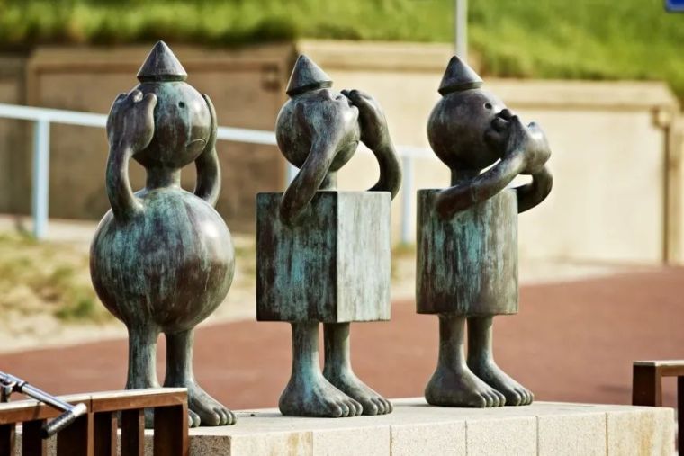 汤姆·奥特内斯 -雕塑形式简化的艺术家 汤姆·奥特内斯 -雕塑形式简化的艺术家