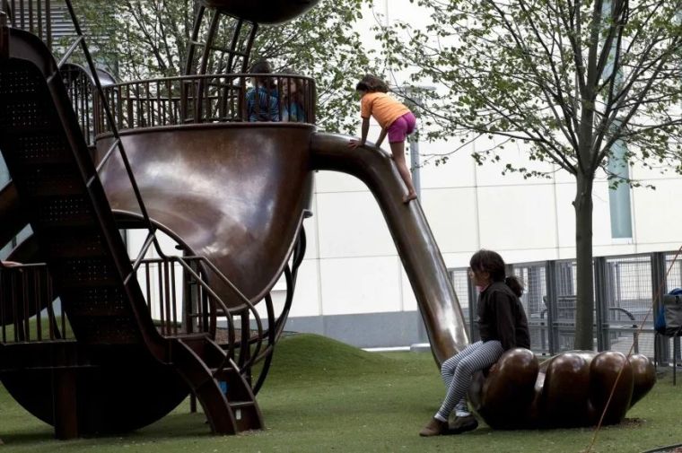 汤姆·奥特内斯 -雕塑形式简化的艺术家 汤姆·奥特内斯 -雕塑形式简化的艺术家