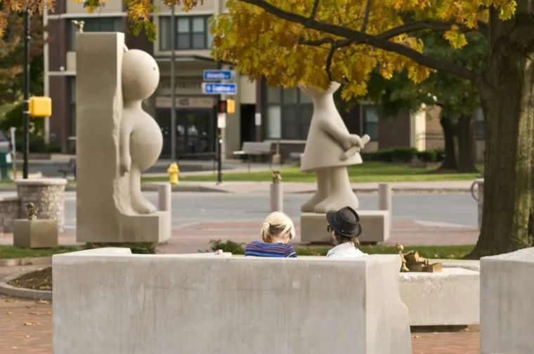 汤姆·奥特内斯 -雕塑形式简化的艺术家 汤姆·奥特内斯 -雕塑形式简化的艺术家