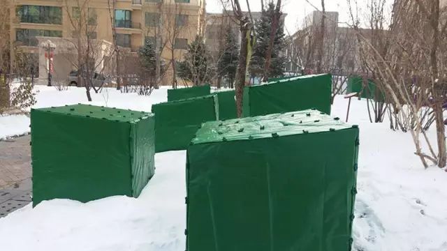 北方地区冬季绿化植物防寒风障的搭设技巧 北方地区冬季绿化植物防寒风障的搭设技巧