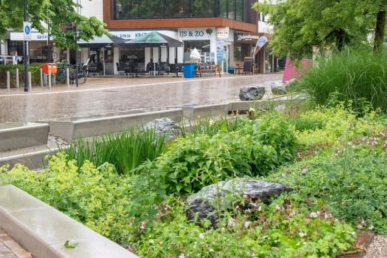 Grotestraat Nijverdal——名副其实的海绵街道 Grotestraat Nijverdal——名副其实的海绵街道