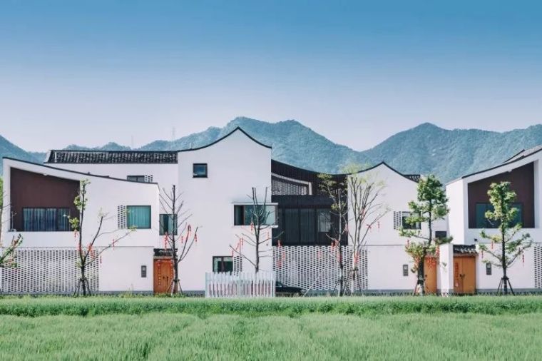 什么是坡屋顶? 什么是坡屋顶?