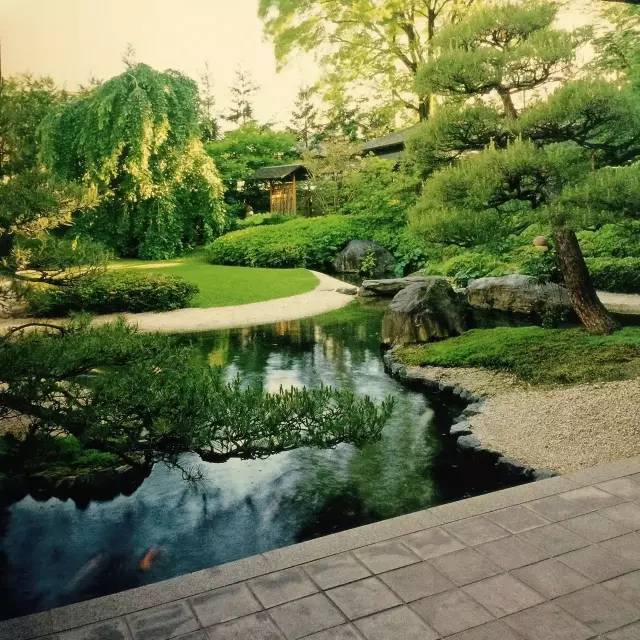 纯净、极致、而有章法的日式庭院景观