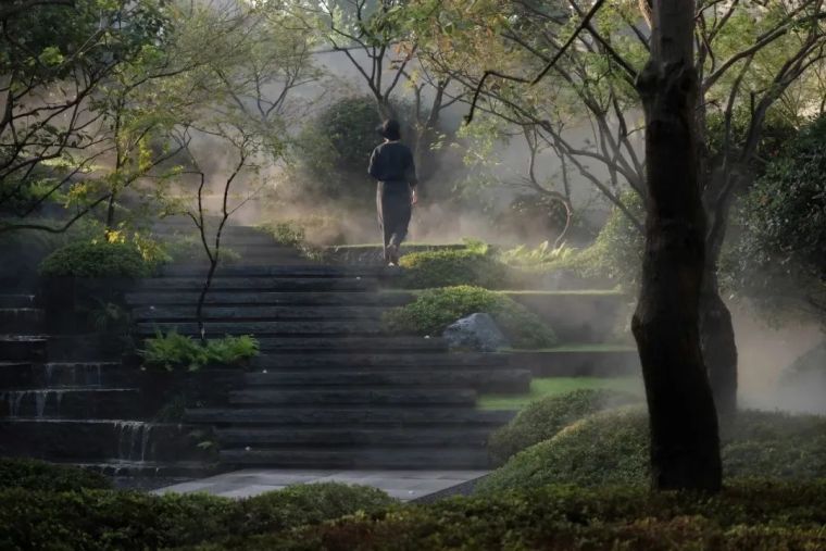 景观造坡——拾阶而上的过程中体验景致与休闲