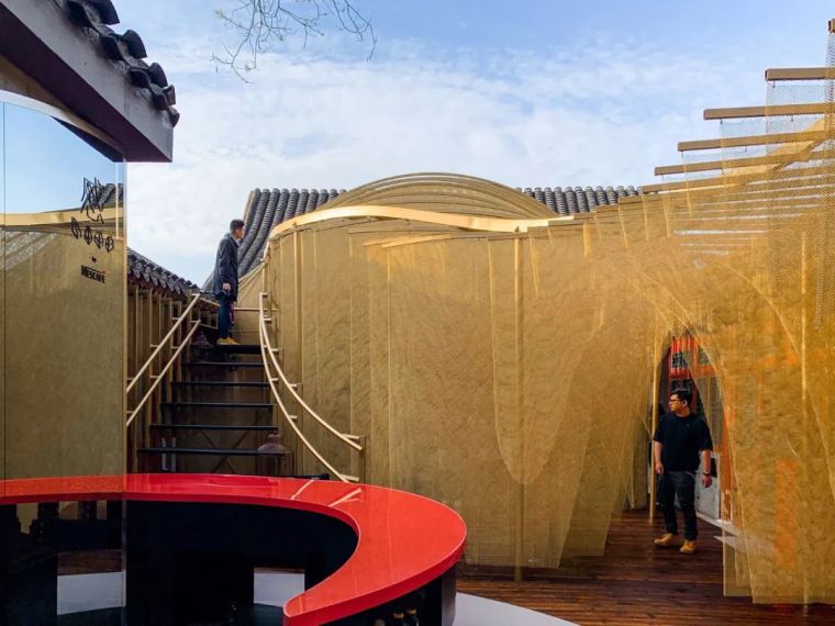 建筑室内景观艺术装置领域的低价材料——金属网 建筑室内景观艺术装置领域的低价材料——金属网