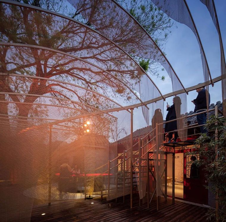 建筑室内景观艺术装置领域的低价材料——金属网 建筑室内景观艺术装置领域的低价材料——金属网