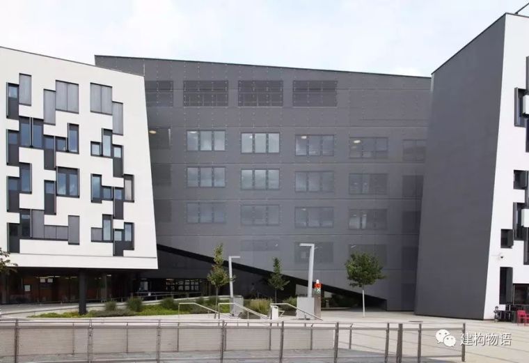 建筑室内景观艺术装置领域的低价材料——金属网 建筑室内景观艺术装置领域的低价材料——金属网