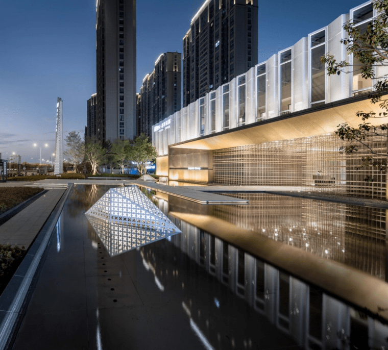 建筑室内景观艺术装置领域的低价材料——金属网 建筑室内景观艺术装置领域的低价材料——金属网