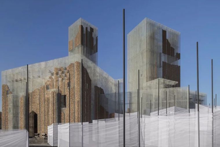 建筑室内景观艺术装置领域的低价材料——金属网 建筑室内景观艺术装置领域的低价材料——金属网