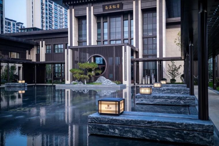 内敛沉稳而又不失现代风韵的新中式景观 内敛沉稳而又不失现代风韵的新中式景观
