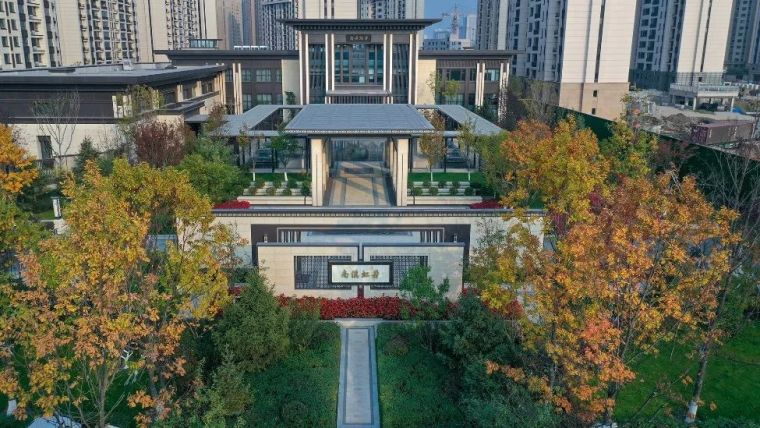内敛沉稳而又不失现代风韵的新中式景观 内敛沉稳而又不失现代风韵的新中式景观