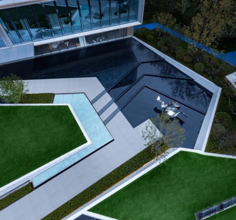 1635156473733908 1635156473733908