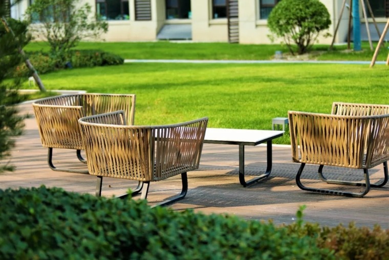 1637574842732973 1637574842732973