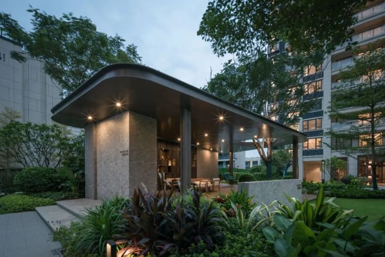 1671185180935292 1671185180935292