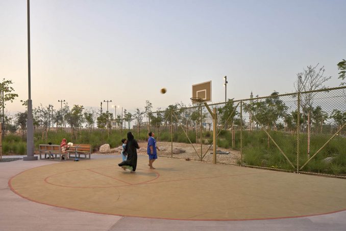Tilal-Park-0040_SLA_Philip-Handforth-1-678x452-1