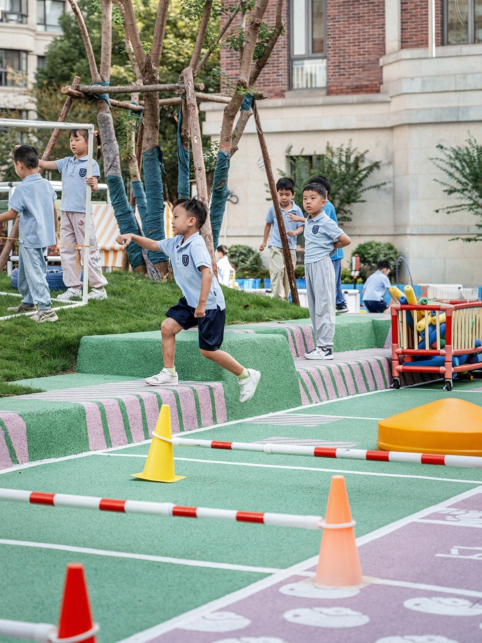 104543yuwveuvg7ejy8zay