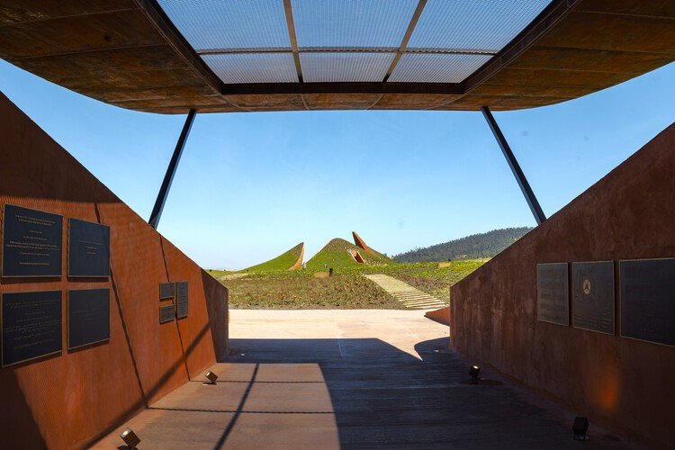 ET-302 纪念馆 / Alebel Desta Consulting Architects and Engineers - 4 的图像 41