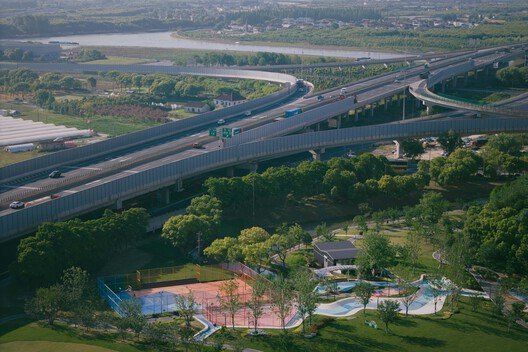 Huachiao Vibrant Sports Park / SoBA 华桥活力体育公园 / SoBA - 图片8/16